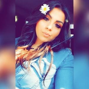 Meet your Posher, Danielle